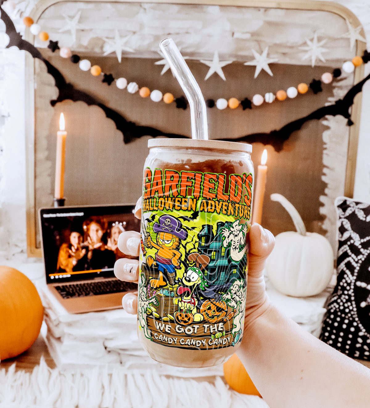 Garfield’s Halloween Adventure 16 oz Glass Wrap