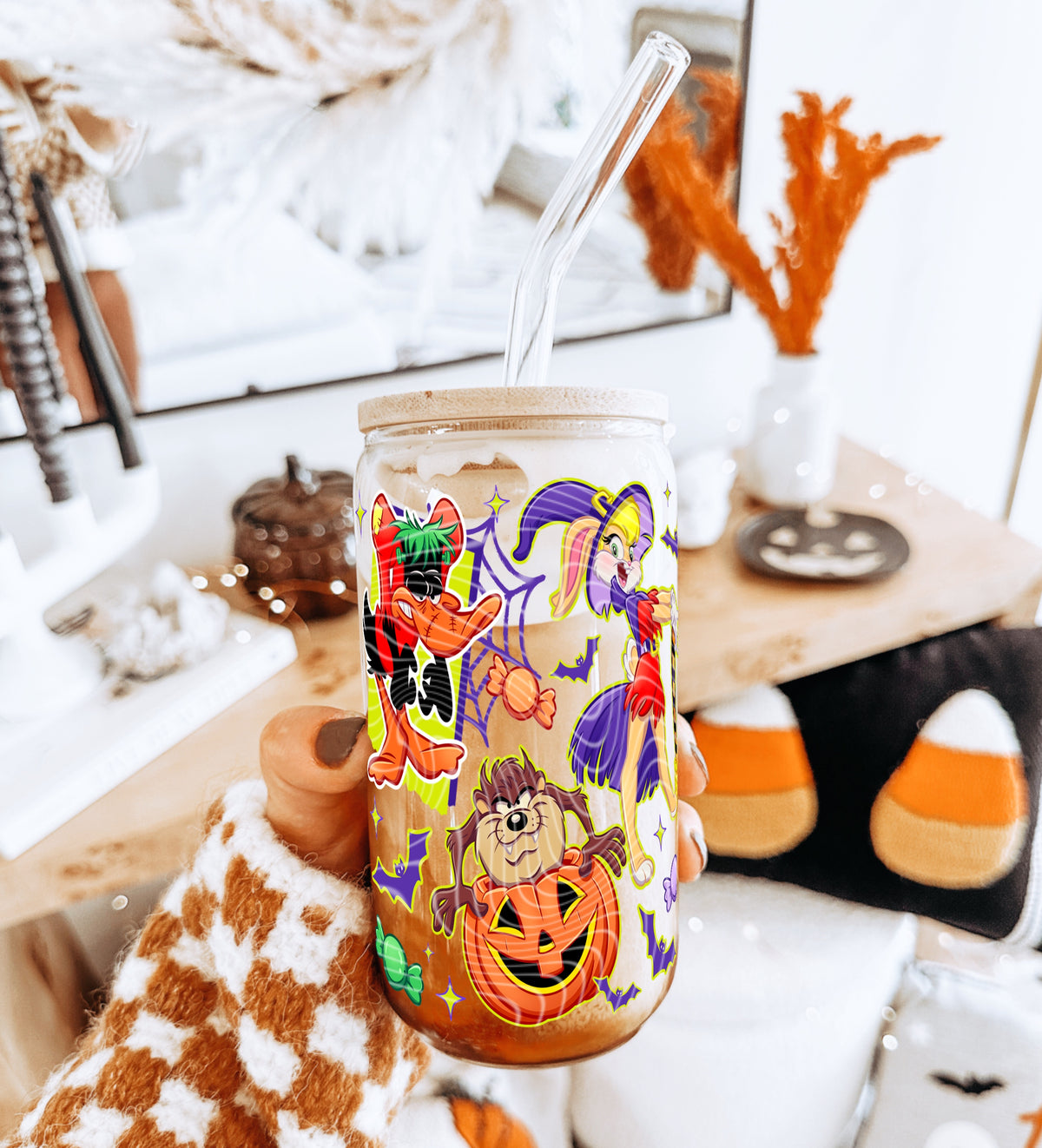 Looney Tunes Halloween 16 oz Glass Wrap